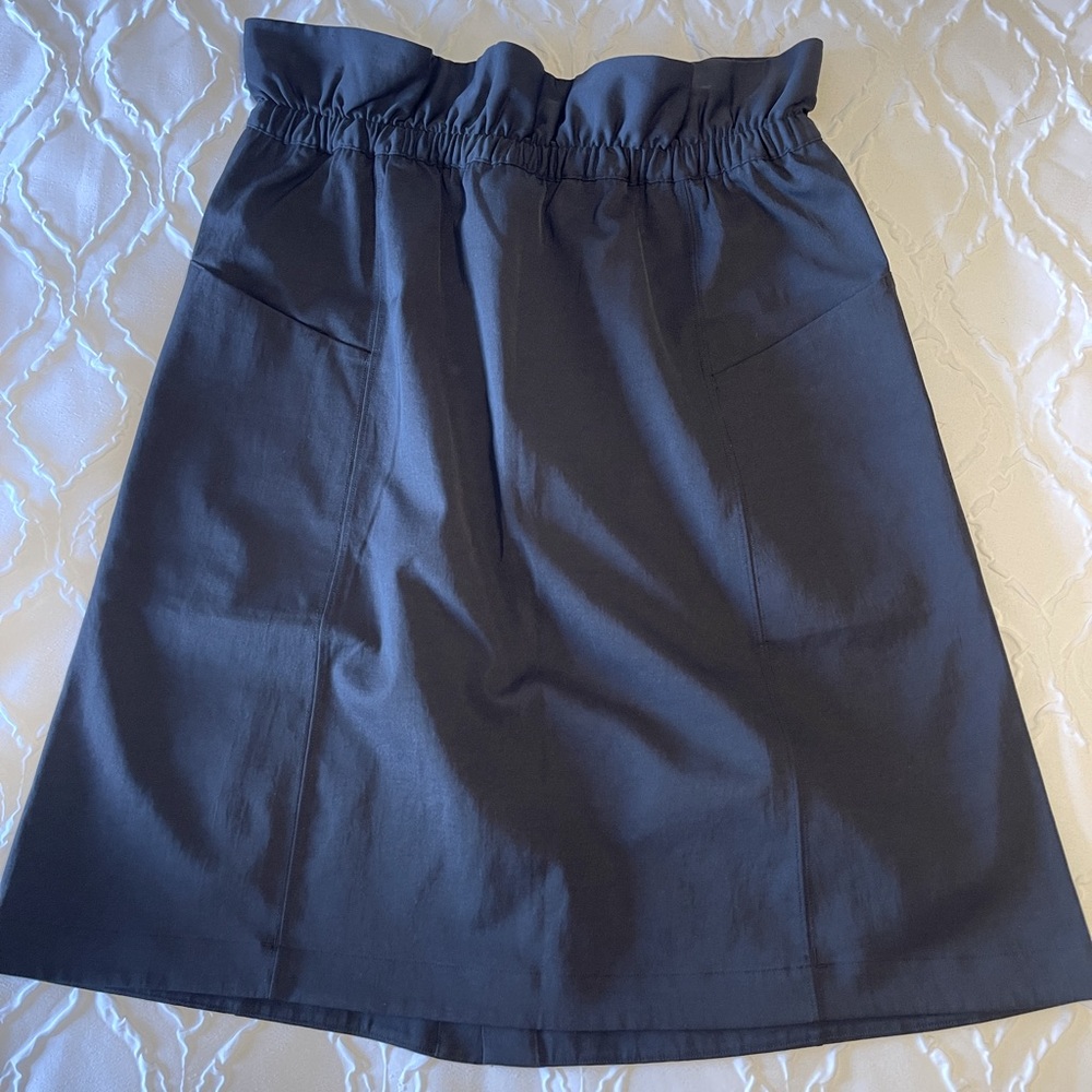 Lululemon Trip Taker Khaki  Skirt Paper Bag Waist Womens Size 6